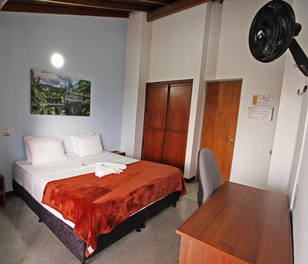 Poblado Guest House Medellín Zewnętrze zdjęcie