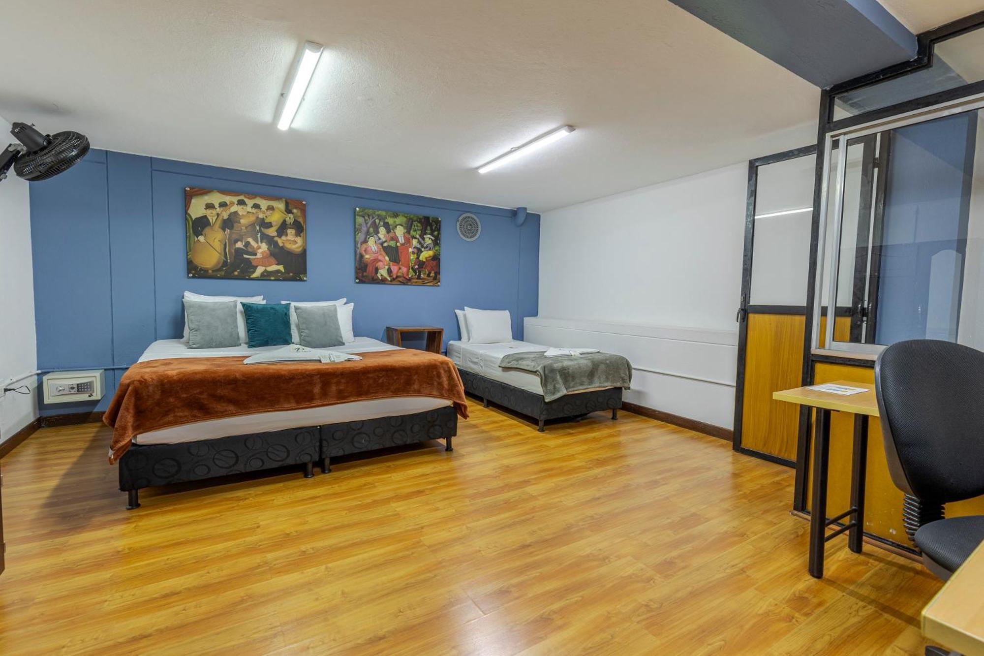 Poblado Guest House Medellín Pokój zdjęcie